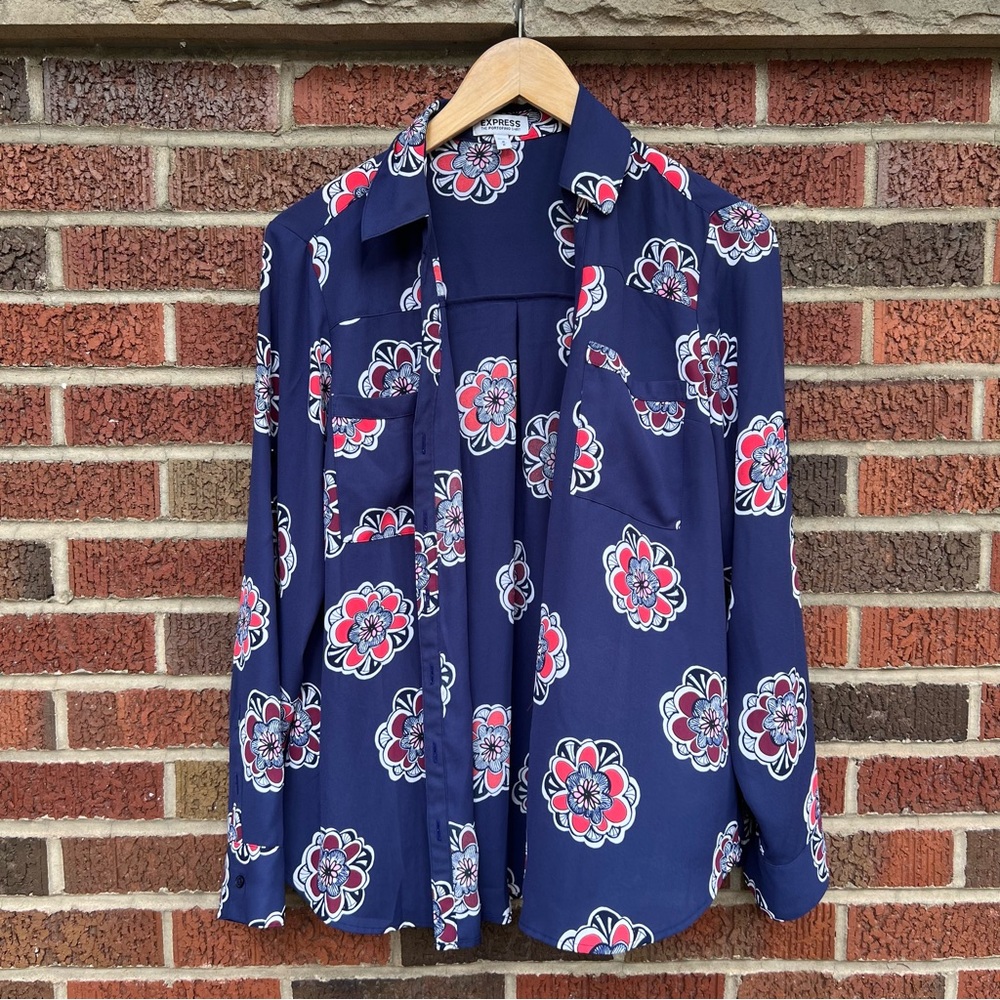 Express Navy Blue and Red Floral Print Portofino Shirt Collared Button Down Top